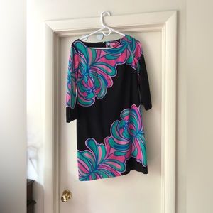 Super flattering Lily Pulitzer dress!!